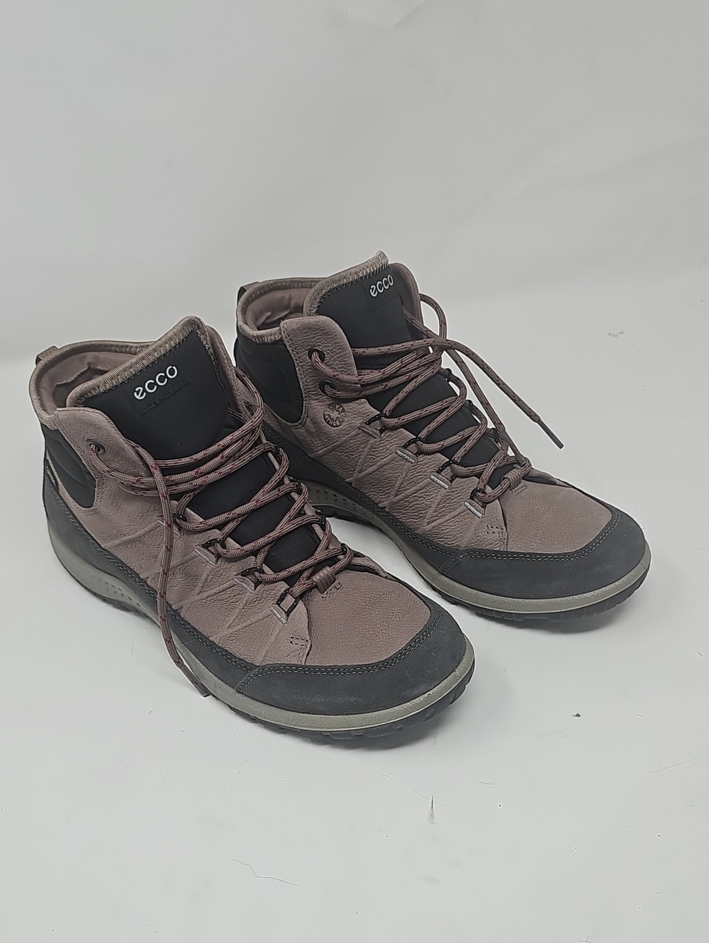 ECCO Women`s Aspina Goretex Mid Cut Lace Size 8 Color: MOONLESS DEEP TAUPE